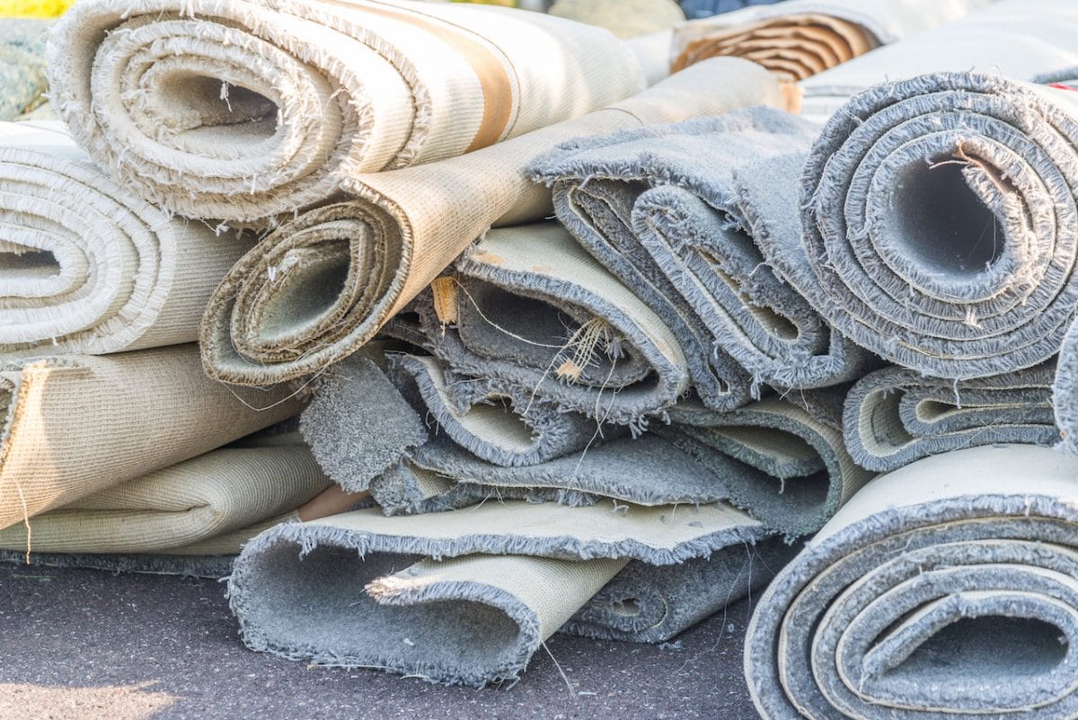 dispose of carpet Rubbish in Sydney at Cheapest load of rubbish Sydney